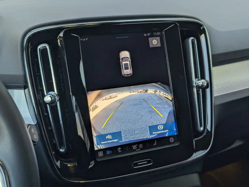 Volvo XC40 usata a Pescara (14)