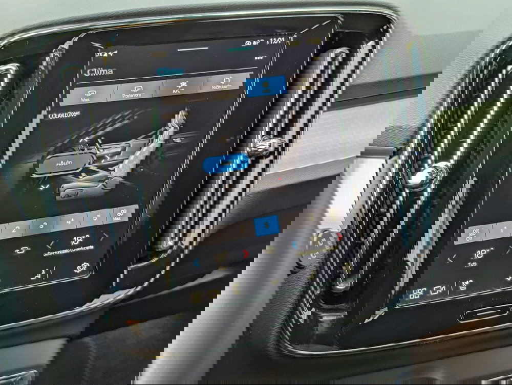 Volvo XC40 usata a Pescara (15)