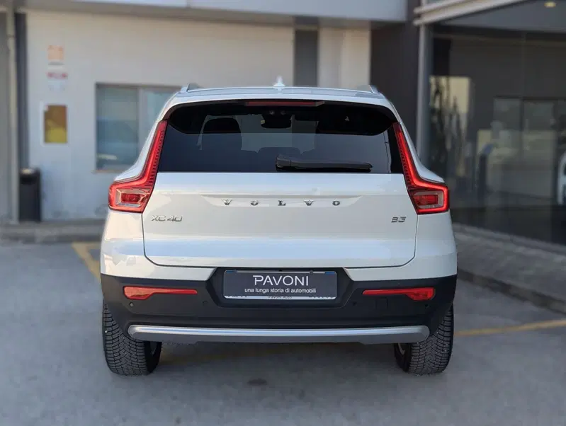 Volvo XC40 usata a Pescara (4)