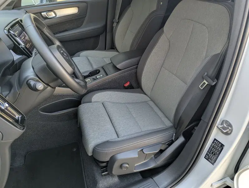 Volvo XC40 usata a Pescara (8)