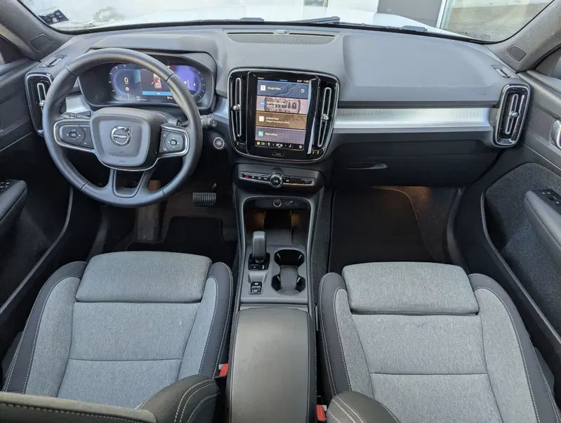 Volvo XC40 usata a Pescara (9)