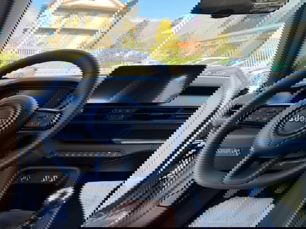 Jeep Avenger nuova a Frosinone (15)