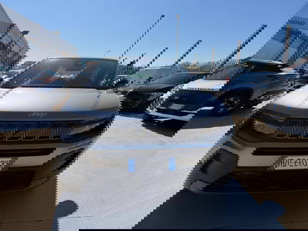 Jeep Avenger nuova a Frosinone (16)