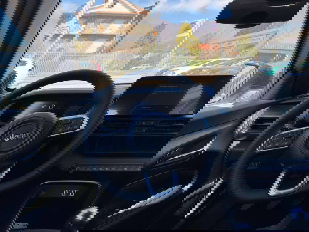 Jeep Avenger nuova a Frosinone (7)