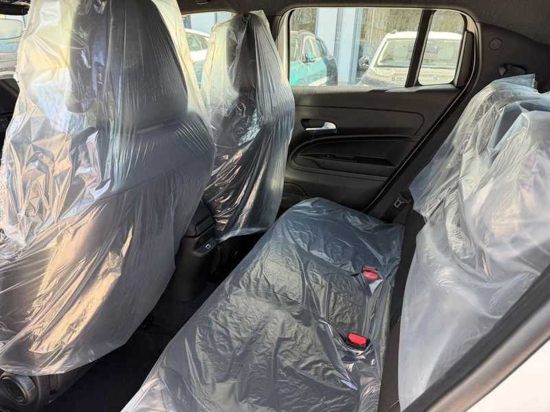 Jeep Avenger nuova a Frosinone (12)