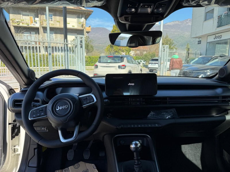 Jeep Avenger nuova a Frosinone (13)