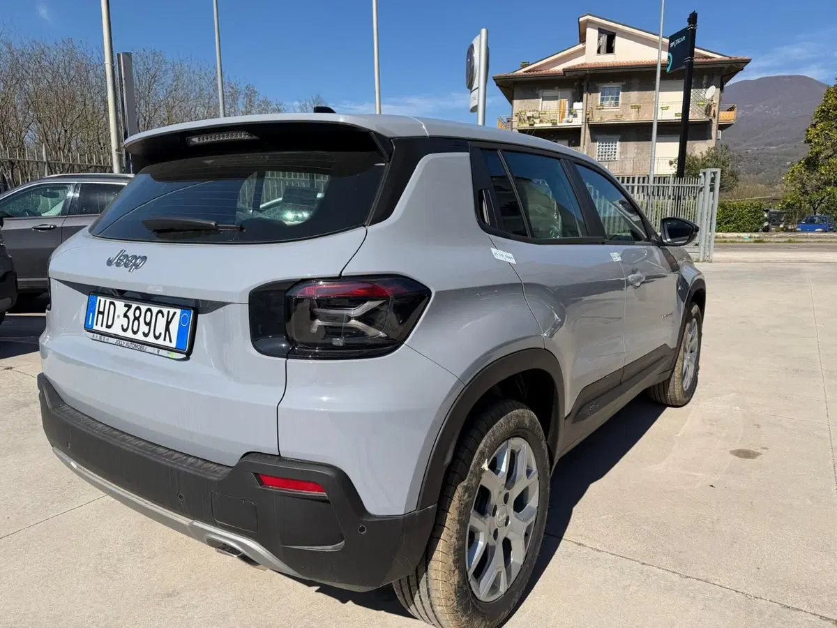 Jeep Avenger nuova a Frosinone (2)