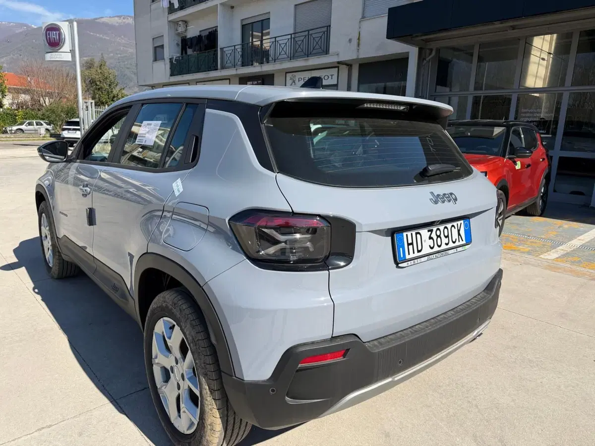 Jeep Avenger nuova a Frosinone (5)