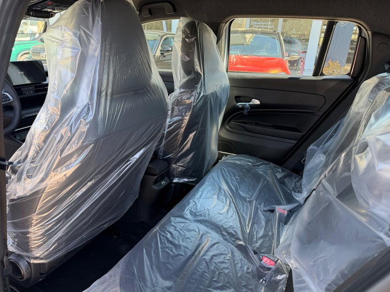 Jeep Avenger nuova a Frosinone (9)