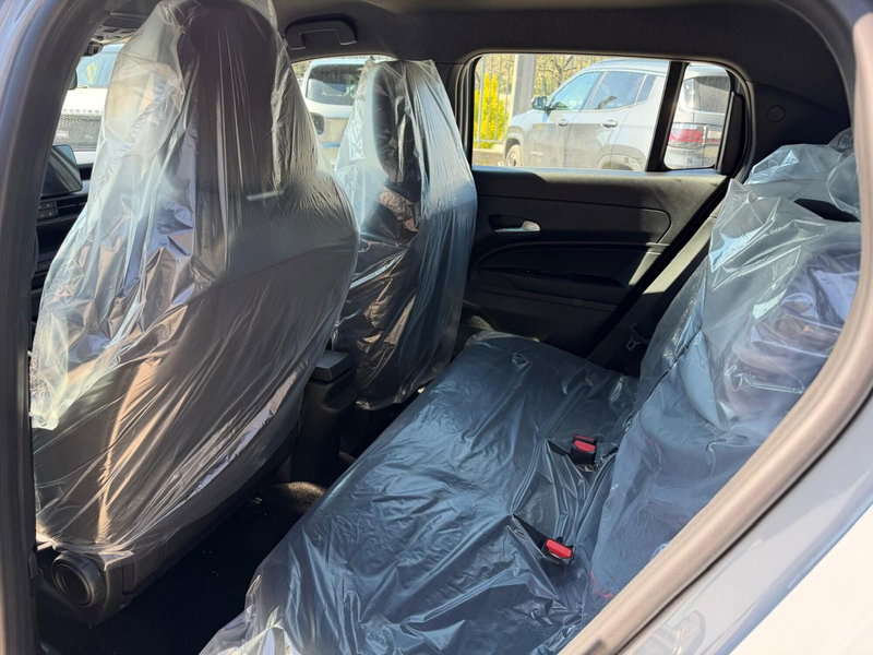 Jeep Avenger nuova a Frosinone (10)