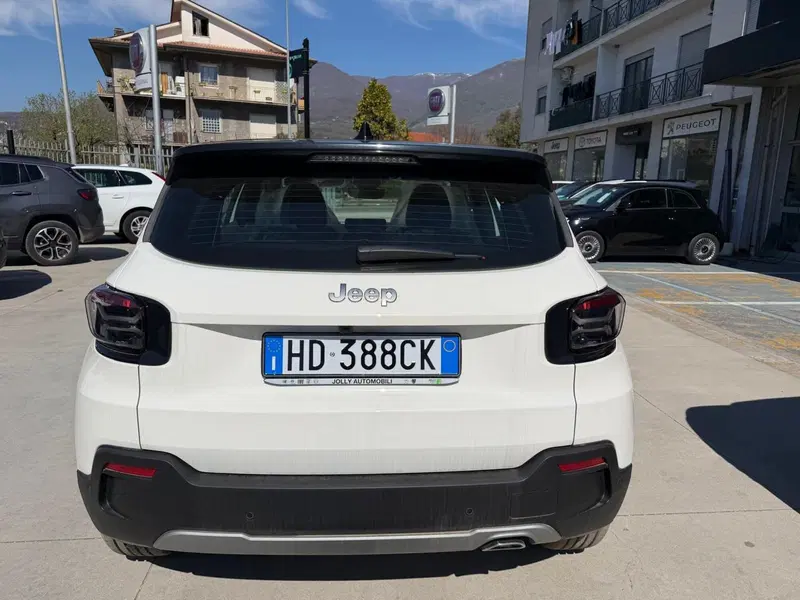 Jeep Avenger nuova a Frosinone (7)