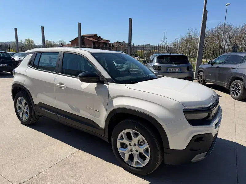 Jeep Avenger nuova a Frosinone