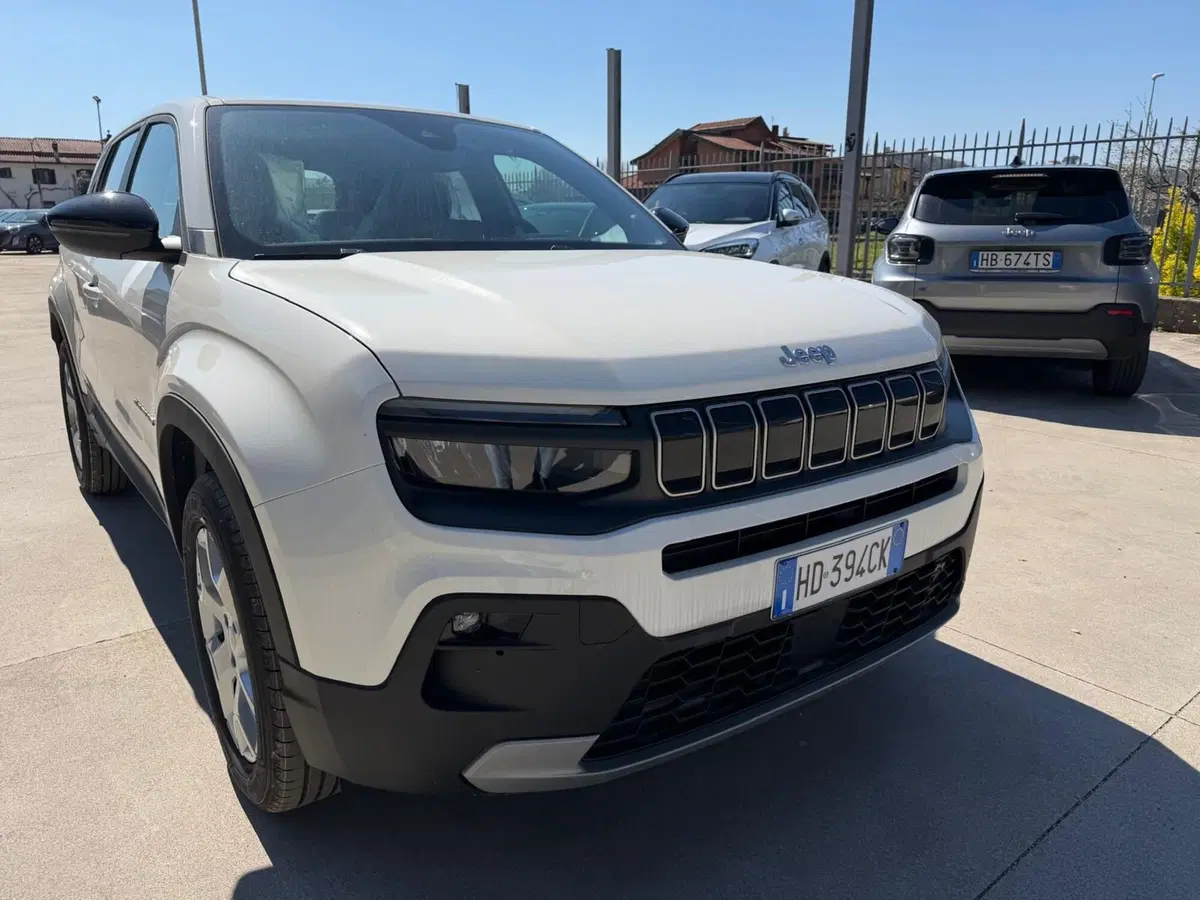 Jeep Avenger nuova a Frosinone (2)