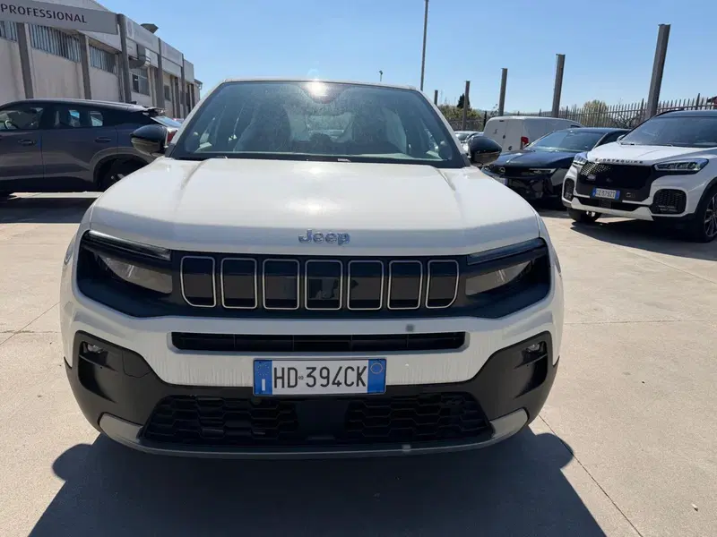 Jeep Avenger nuova a Frosinone (6)