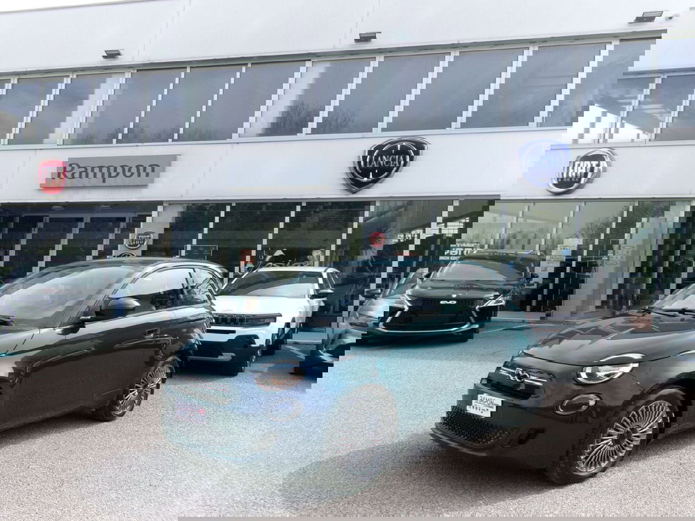 Fiat 500 nuova a Venezia