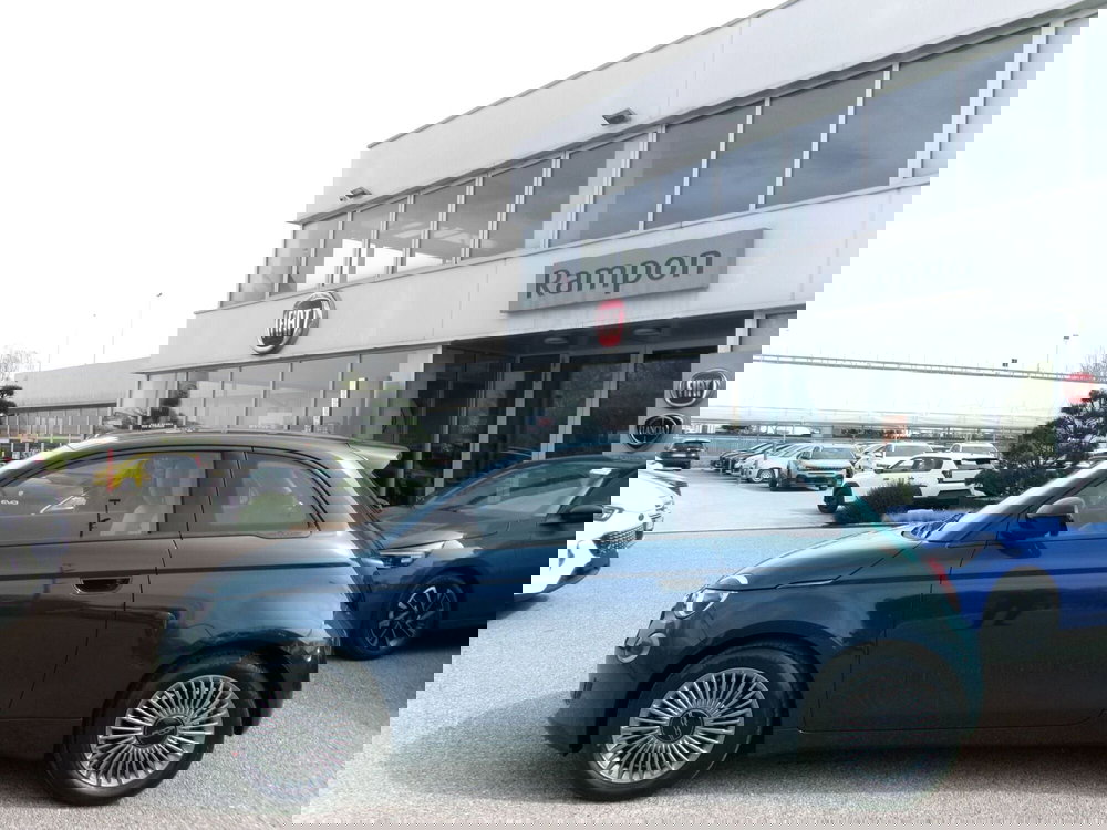 Fiat 500 nuova a Venezia (2)