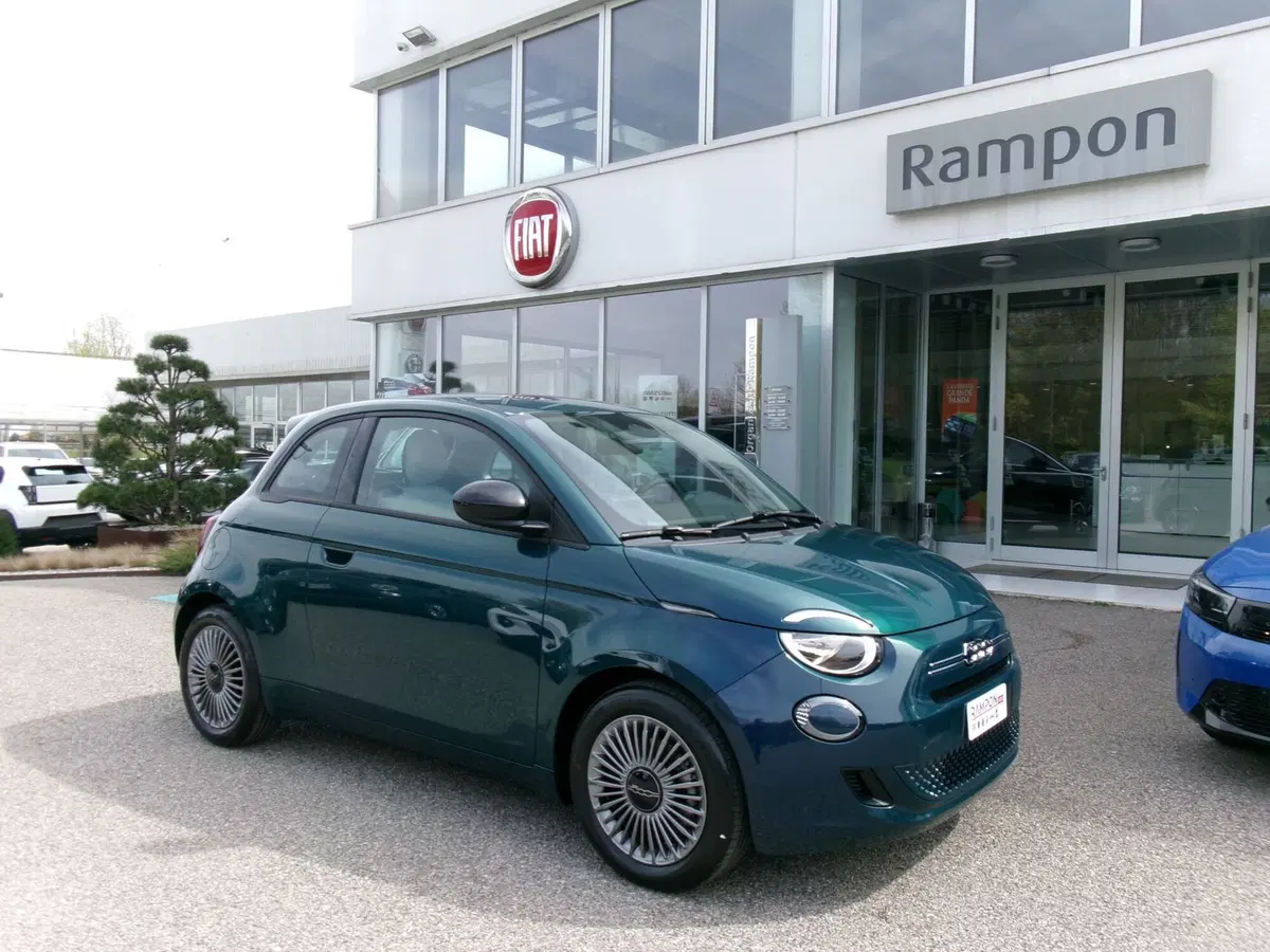 Fiat 500 nuova a Venezia (5)
