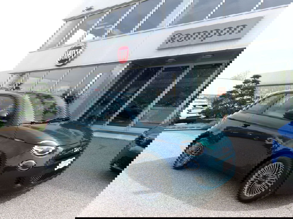 Fiat 500 nuova a Venezia (5)