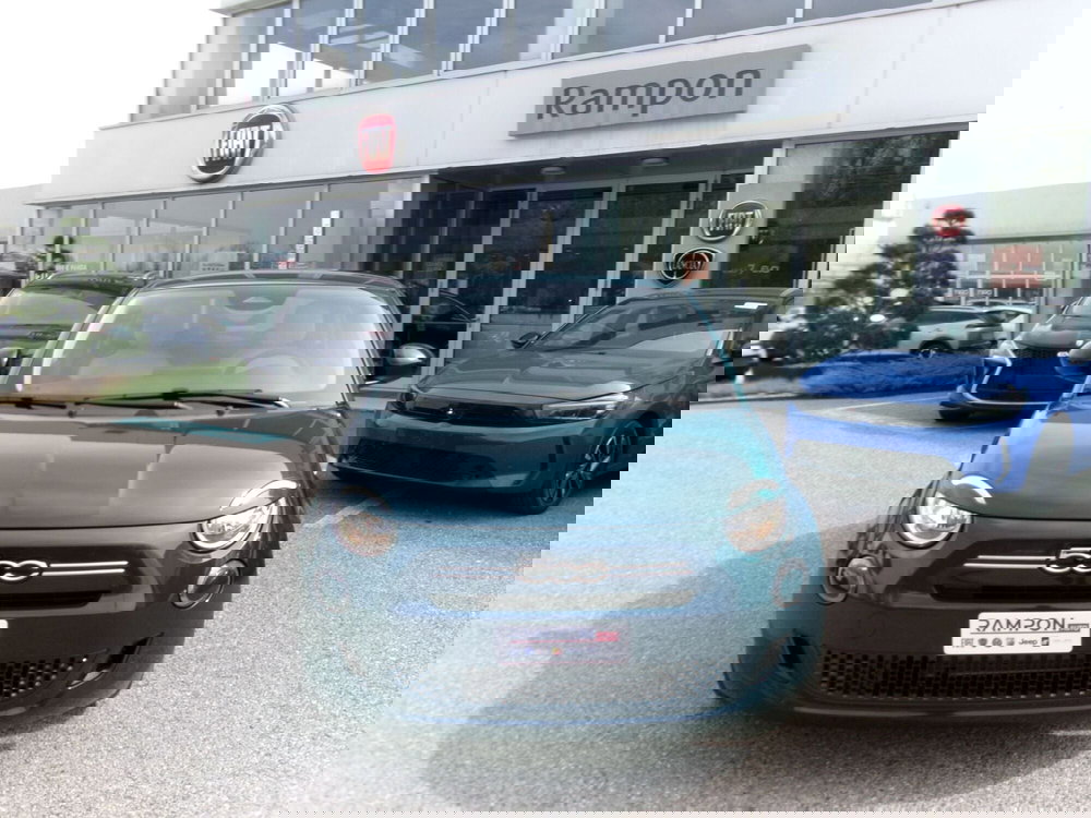 Fiat 500 nuova a Venezia (6)