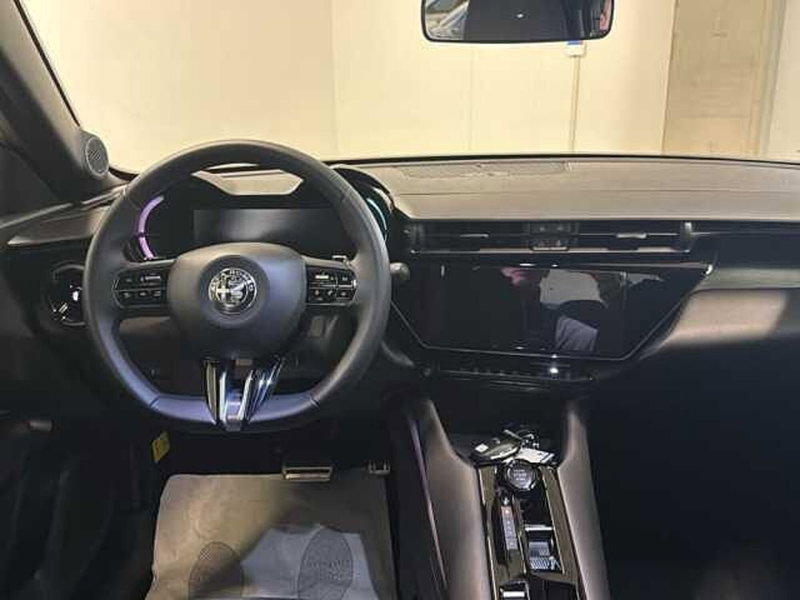 Alfa Romeo Junior nuova a Ravenna (10)
