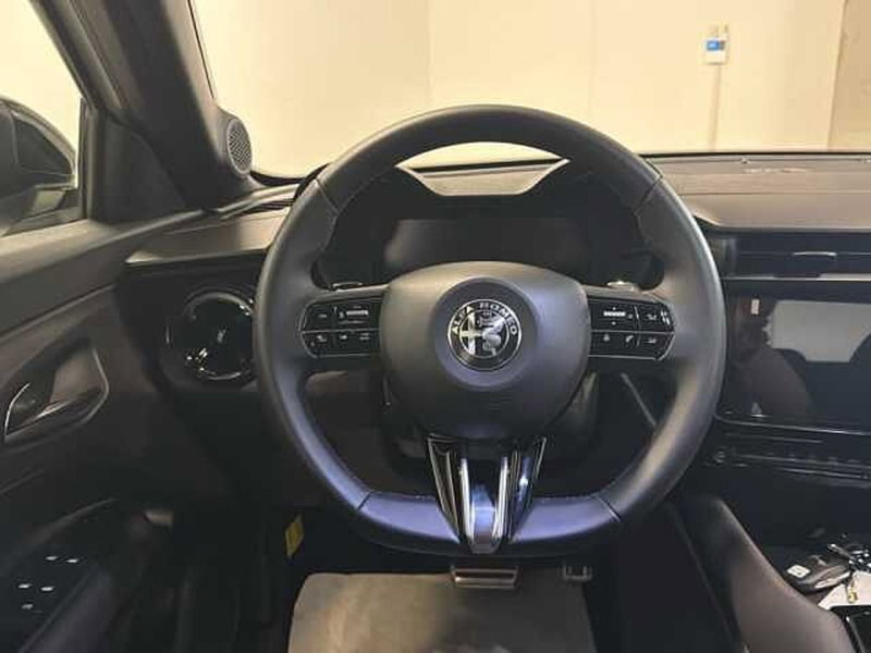 Alfa Romeo Junior nuova a Ravenna (11)