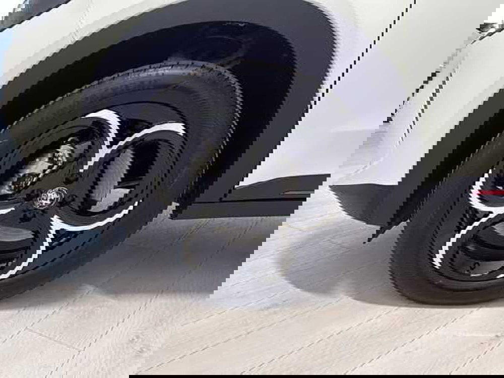 Alfa Romeo Junior nuova a Ravenna (6)