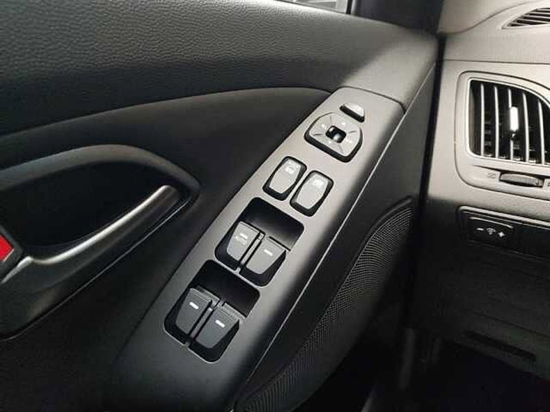 Hyundai ix35 usata a Milano (18)