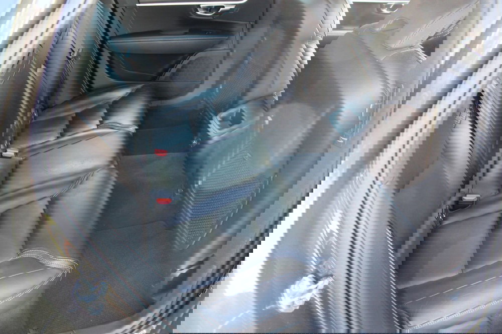 Volvo V90 Cross Country usata a Cuneo (11)