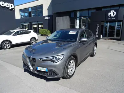 Alfa Romeo Stelvio Stelvio 2.2 Turbodiesel 160 CV AT8 RWD Business del 2021 usata a Lucca