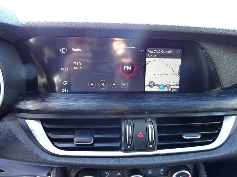 Alfa Romeo Stelvio usata a Lucca (14)