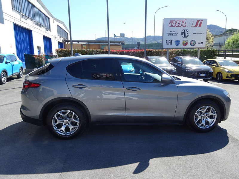 Alfa Romeo Stelvio usata a Lucca (5)