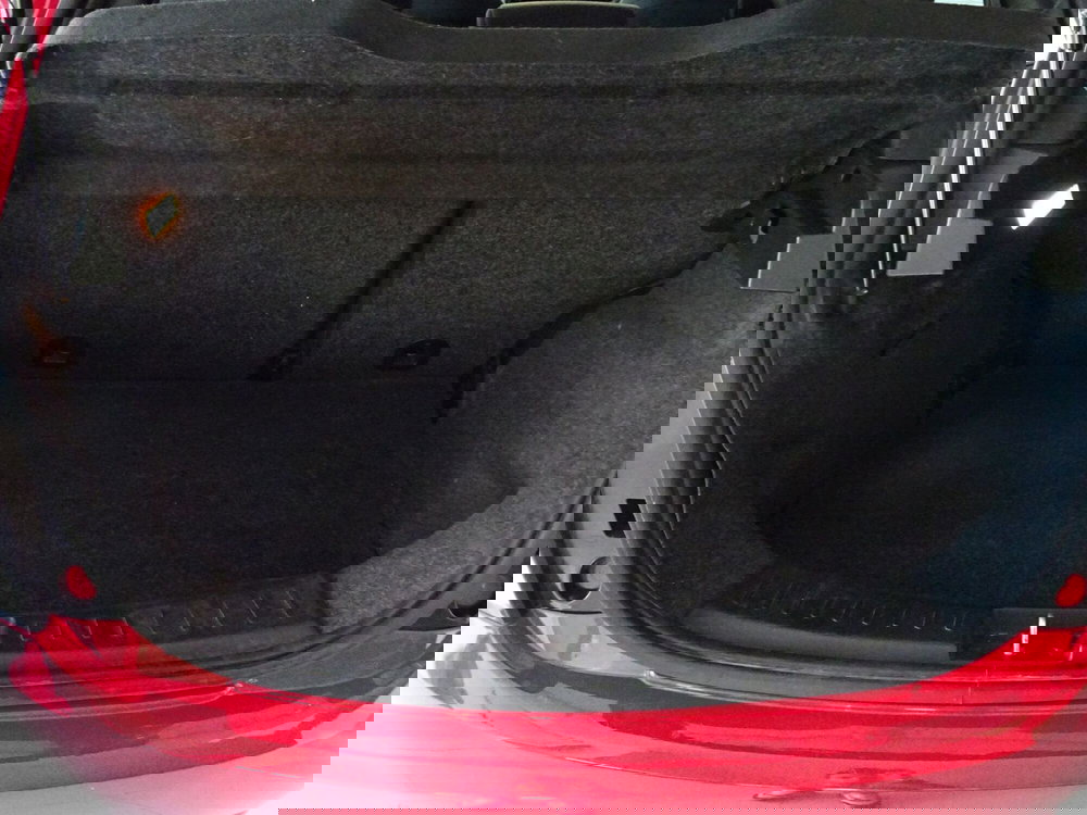 Lancia Ypsilon usata a Lucca (14)