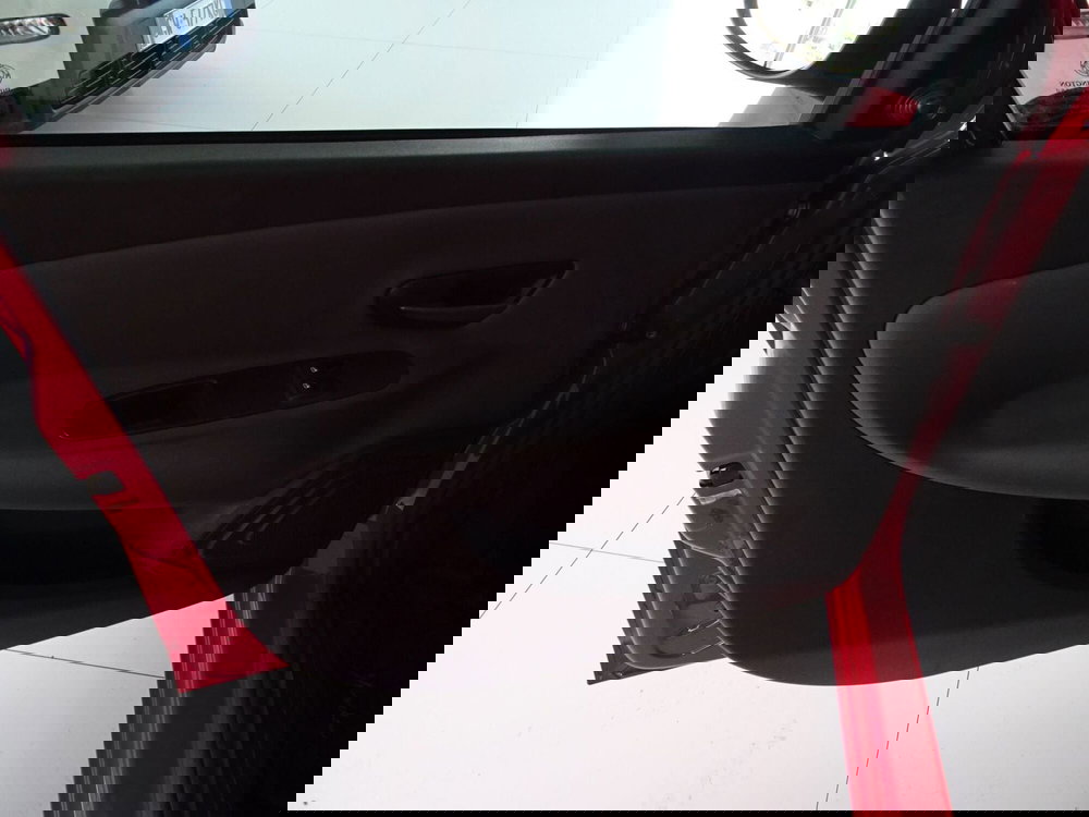 Lancia Ypsilon usata a Lucca (9)