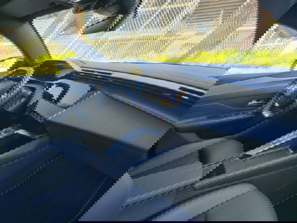 Peugeot 408 usata a Massa-Carrara (19)