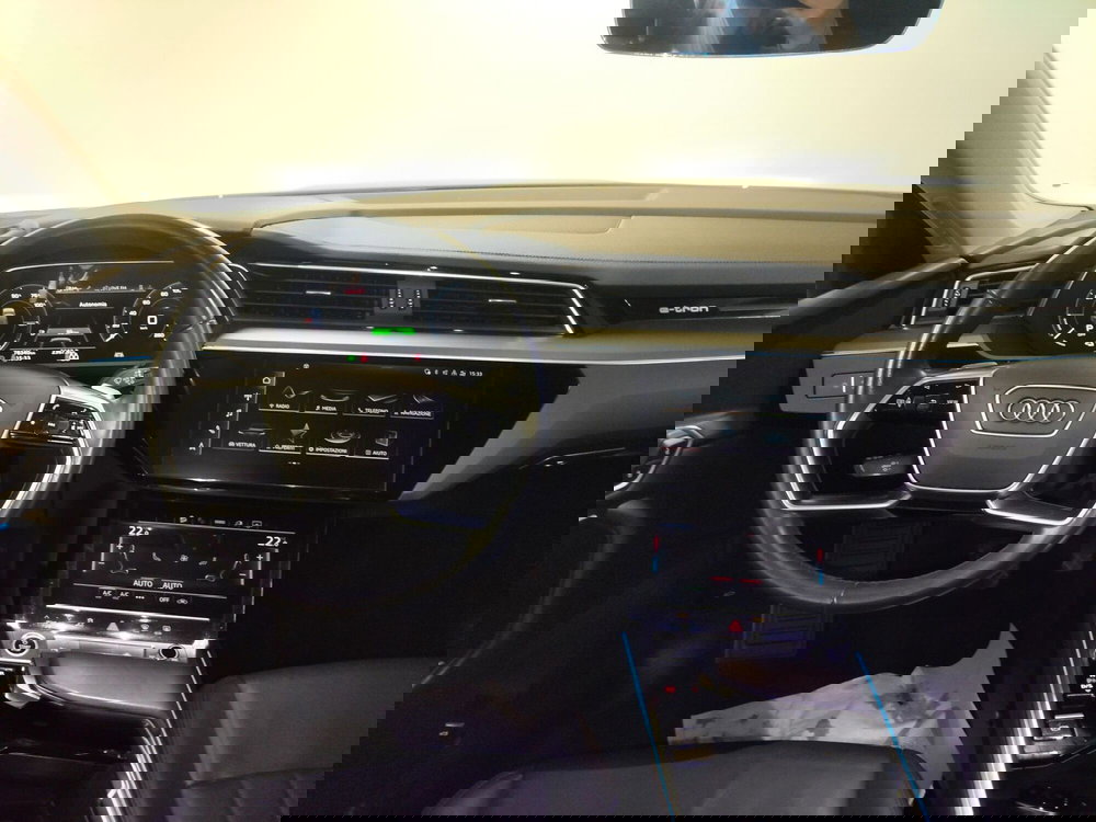 Audi e-tron Sportback usata a Modena (7)