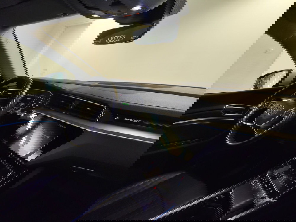 Audi e-tron Sportback usata a Modena (8)