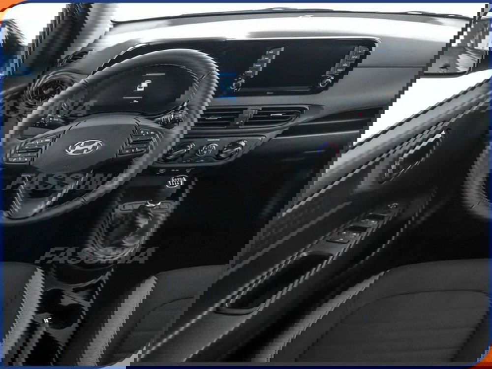 Hyundai i10 nuova a Milano (10)