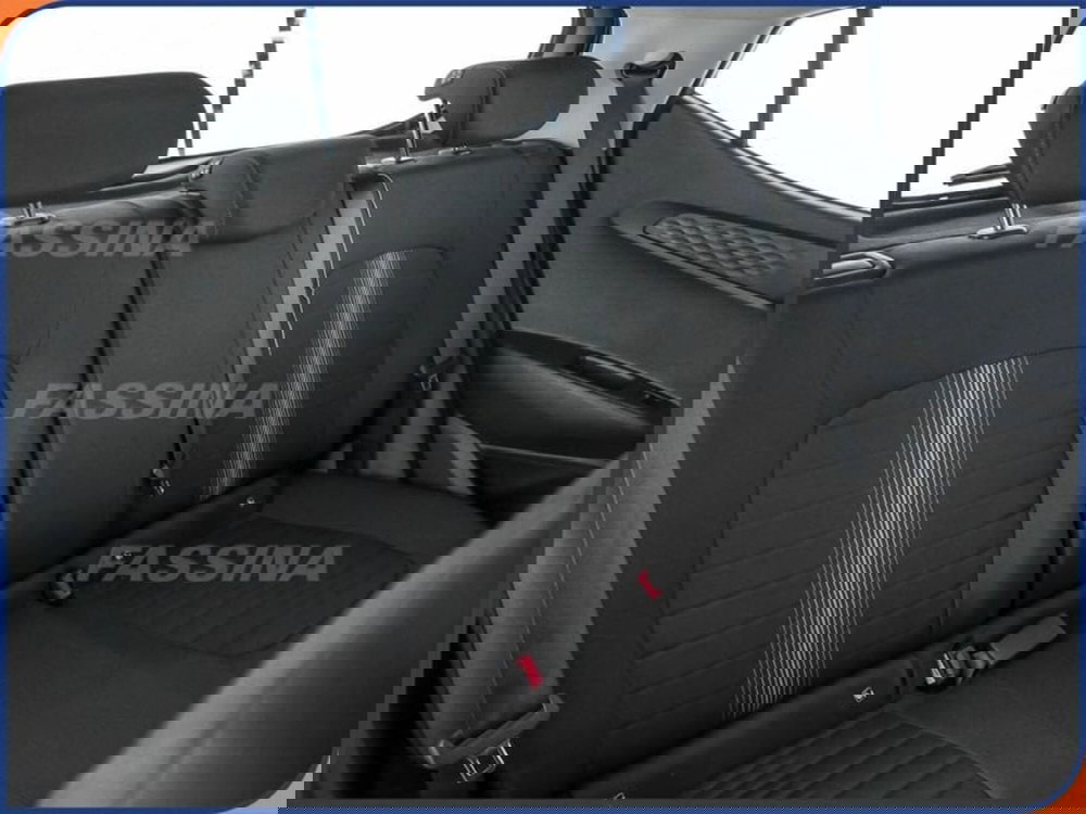 Hyundai i10 nuova a Milano (12)