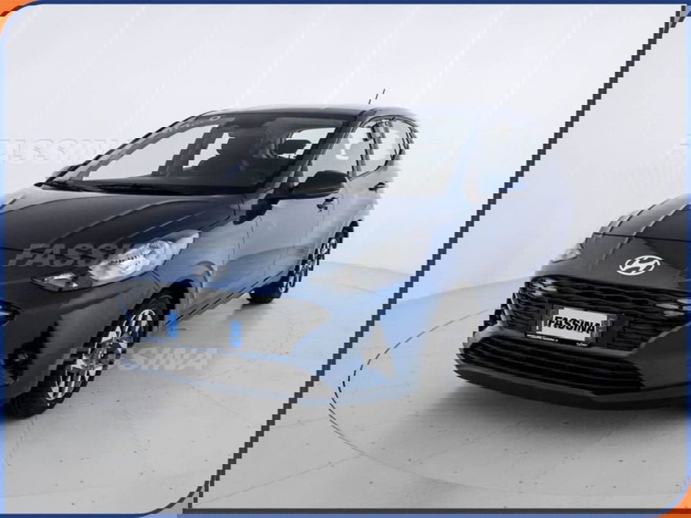 Hyundai i10 nuova a Milano (3)