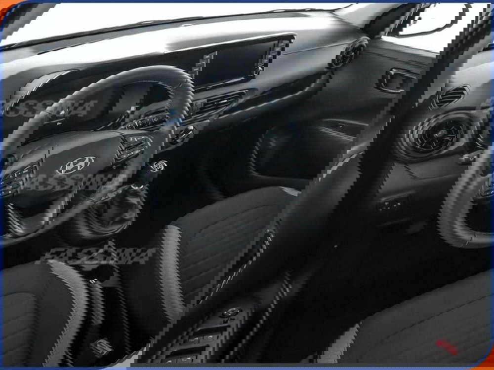 Hyundai i10 nuova a Milano (9)