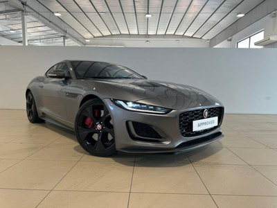 Jaguar F-Type Coup&eacute; 5.0 V8 450 CV aut Coup&eacute; R-Dynamic Black del 2022 usata a Venezia
