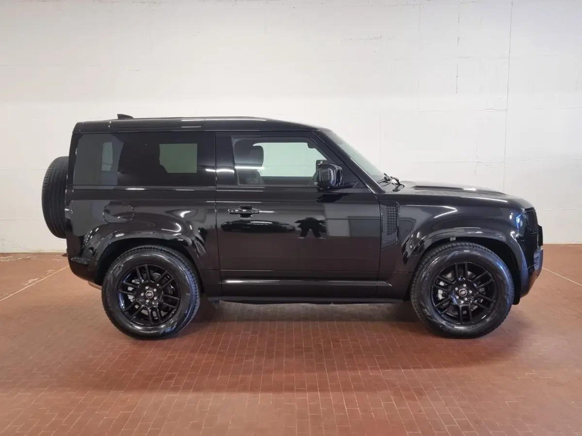 Land Rover Defender usata a Brescia (5)