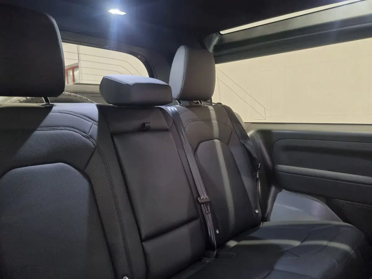 Land Rover Defender usata a Brescia (9)