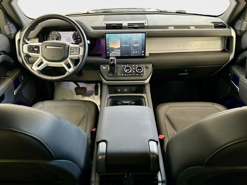 Land Rover Defender usata a Bari (4)