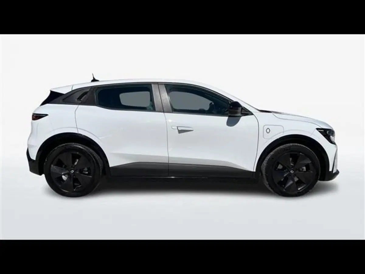 Renault Megane E-Tech Electric usata a Firenze (4)