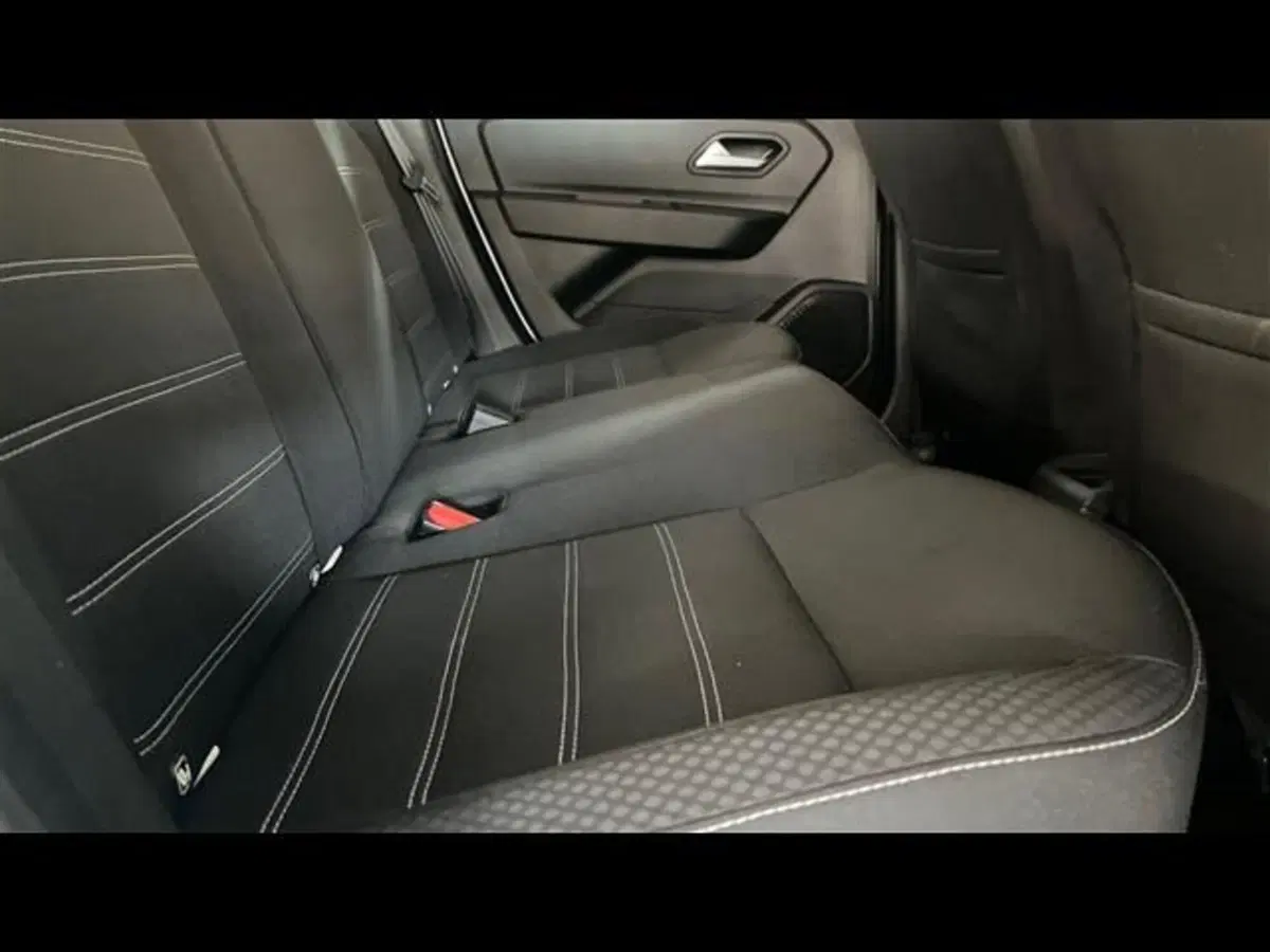 Dacia Duster usata a Firenze (13)