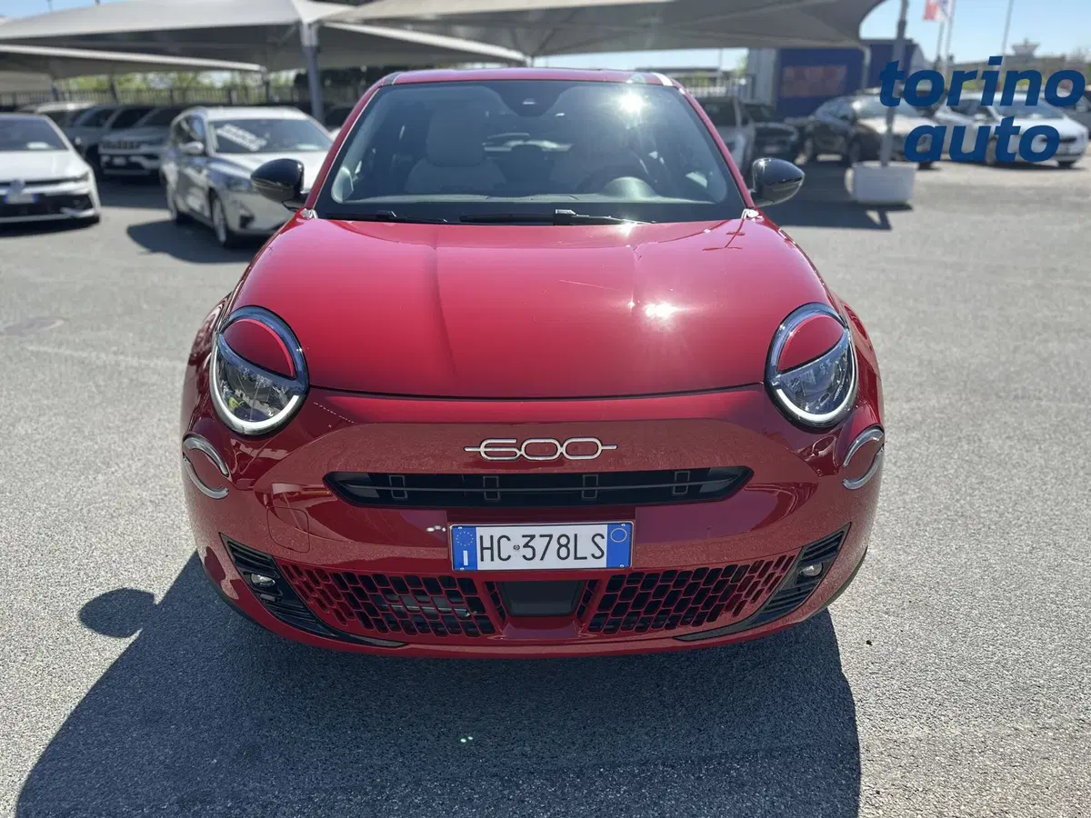Fiat 600 nuova a Torino (2)