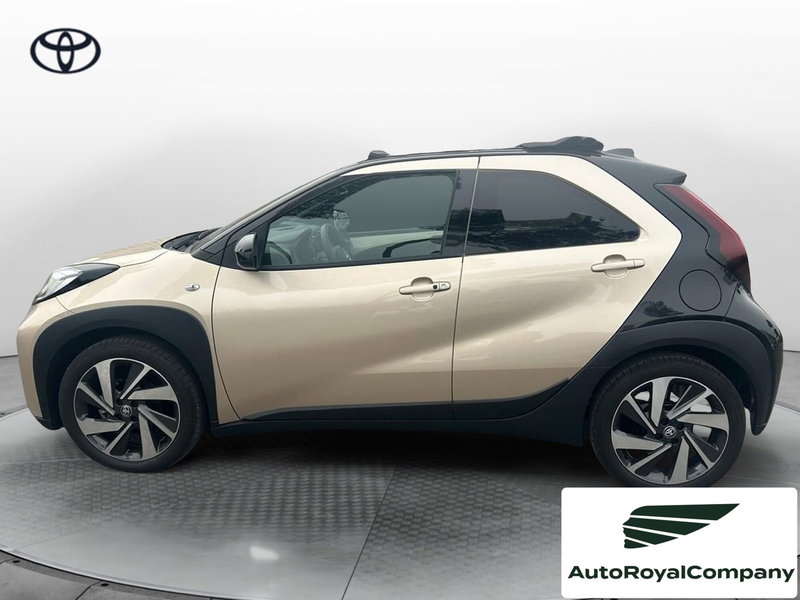 Toyota Aygo X usata a Roma (11)