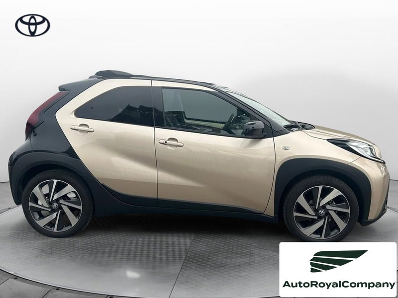 Toyota Aygo X usata a Roma (12)