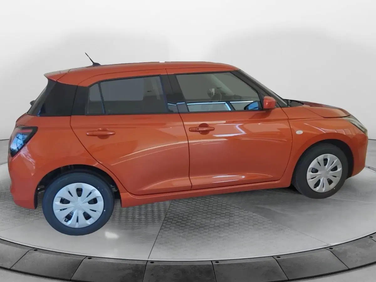 Suzuki Swift nuova a Milano (2)